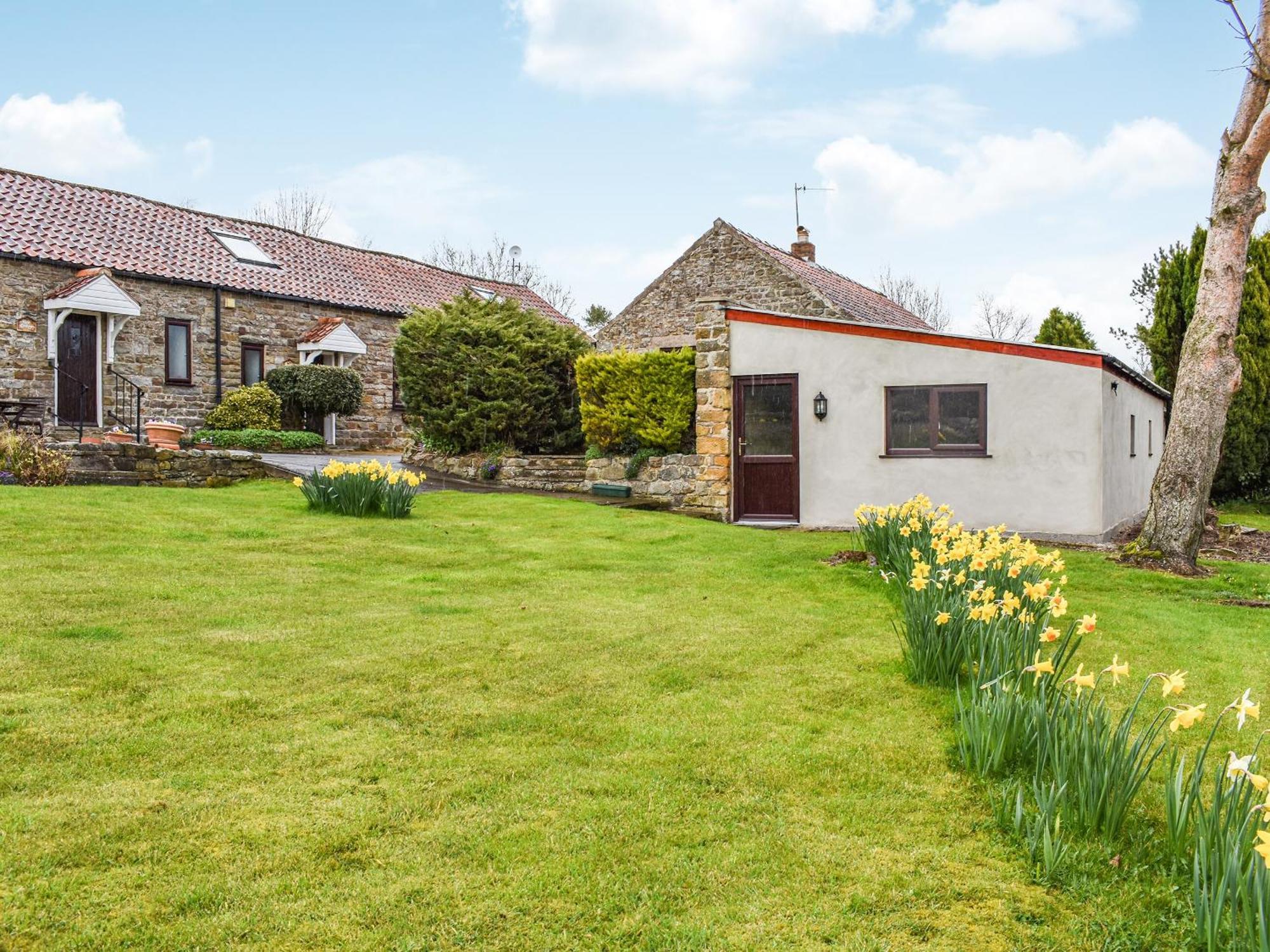 Holiday home Bartletts Barn- Uk38276